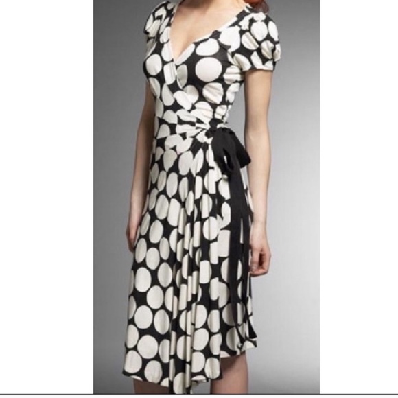 DVF Wrap Dress - Picture 5 of 5